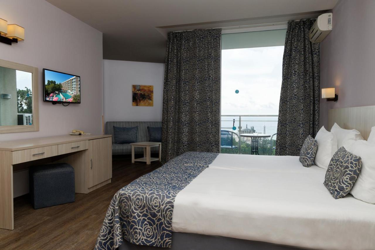 Slavey Hotel Golden Sands